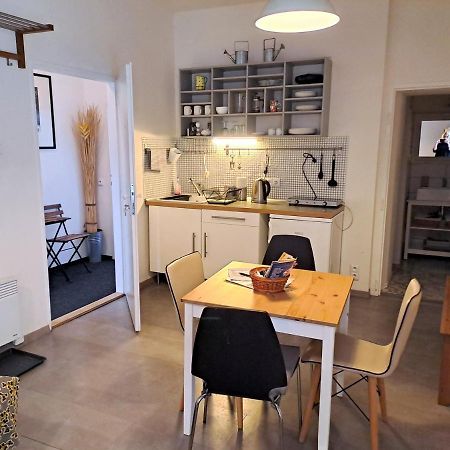 Magnificent Apartment In The Center Of Prag Exteriör bild