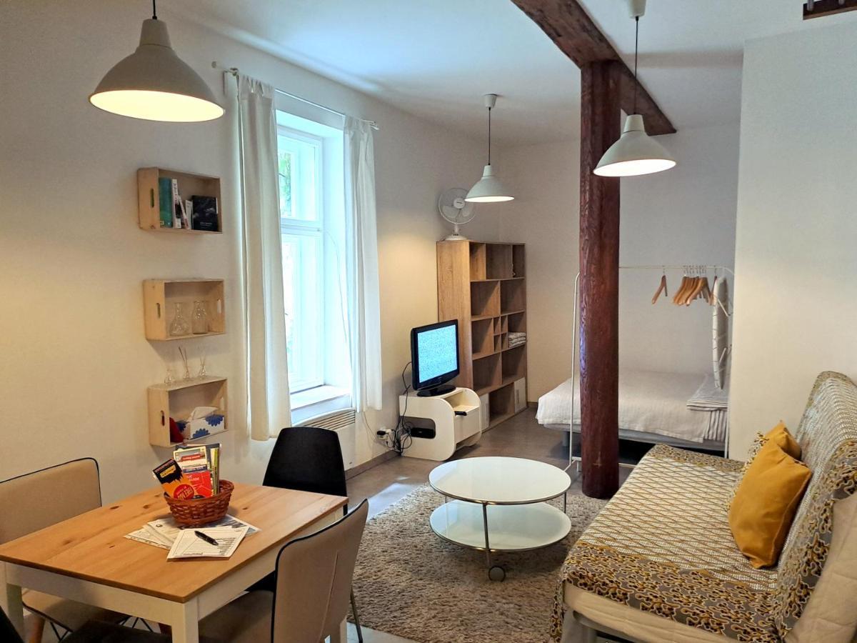 Magnificent Apartment In The Center Of Prag Exteriör bild